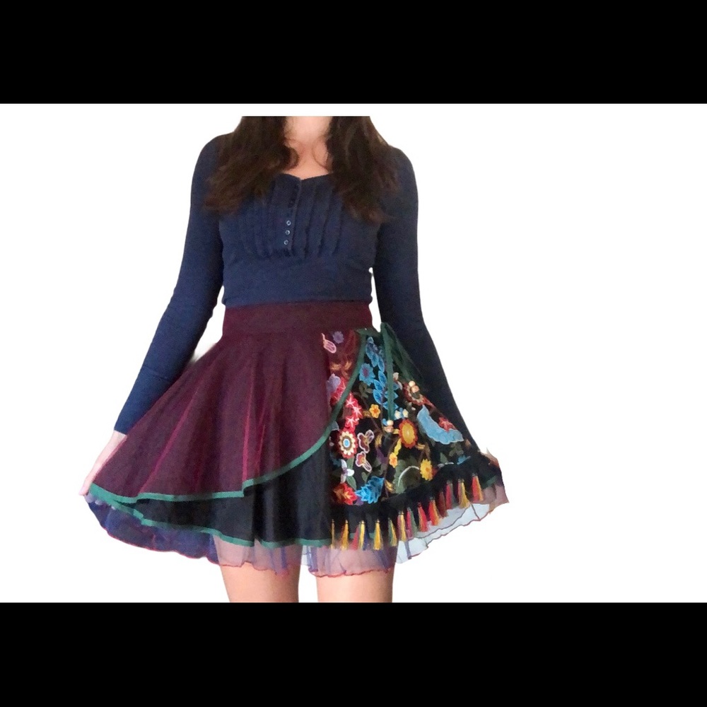 NWT Embroidered layered skirt